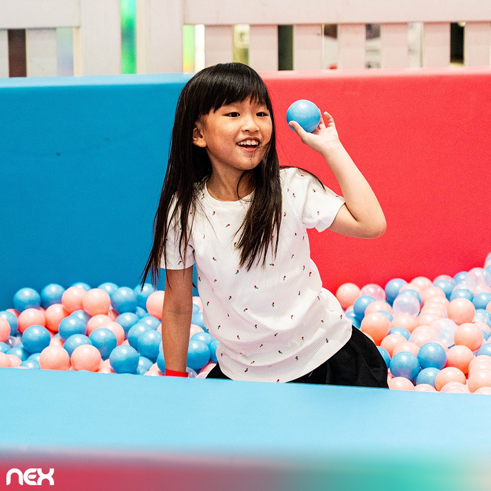 Scenes from LINE FRIENDS minini PLAYLAND