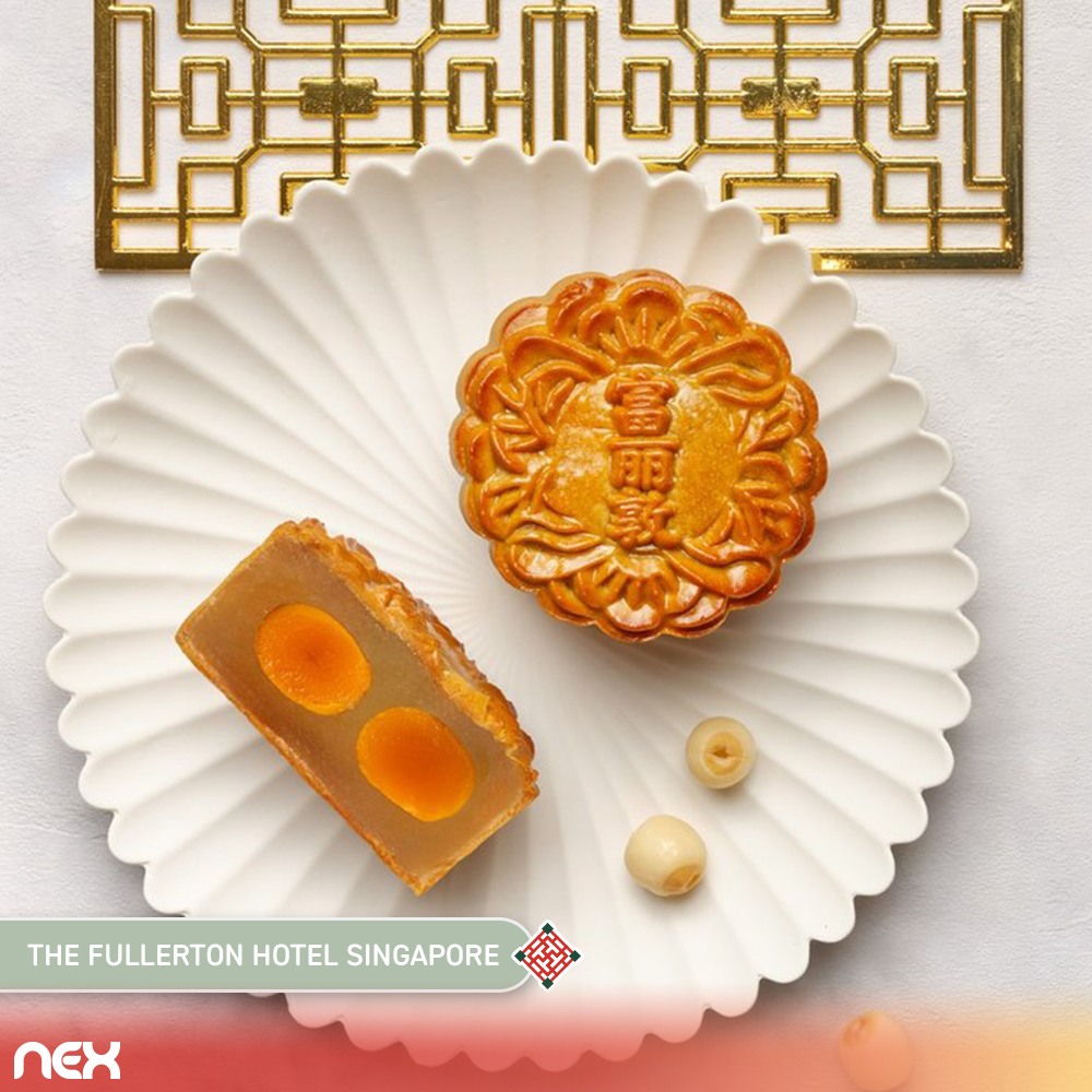 Luxurious mooncake gift boxes, perfect for festive gifting.