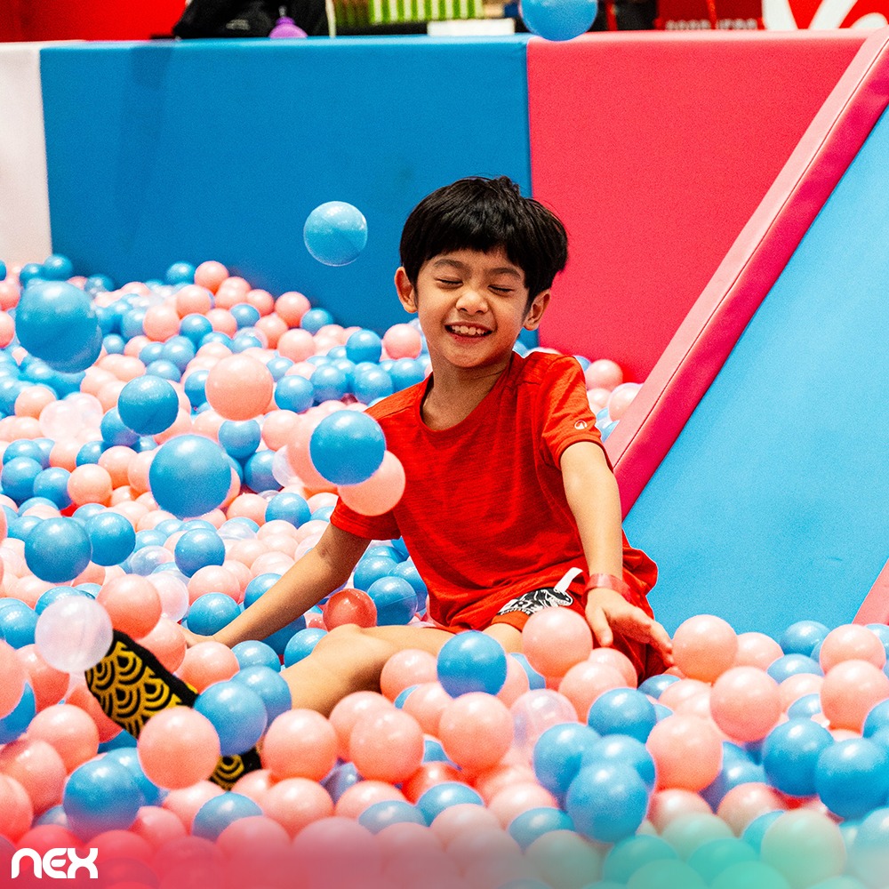 Scenes from LINE FRIENDS minini PLAYLAND